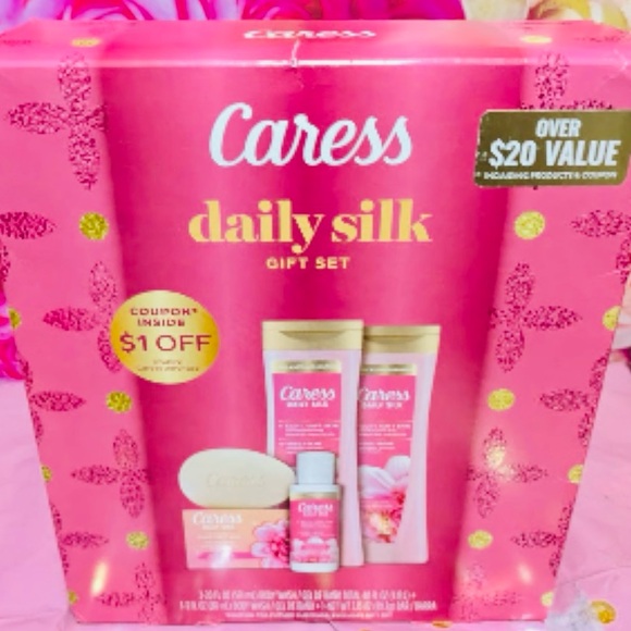 Caress Daily Silk Gift Set W/Bath Pouf & Coupon NIB - Picture 3 of 13